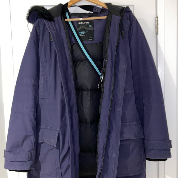 ARITZIA GOLDEN PARKA!! Only worn for 2 winters. SO WARM. Great condition. - Picture 3 of 5